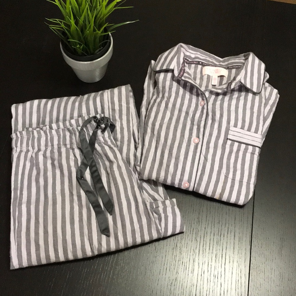 Victoria Secret Pajama Set